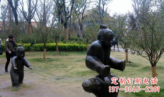 黄冈跳山羊公园人物铜雕