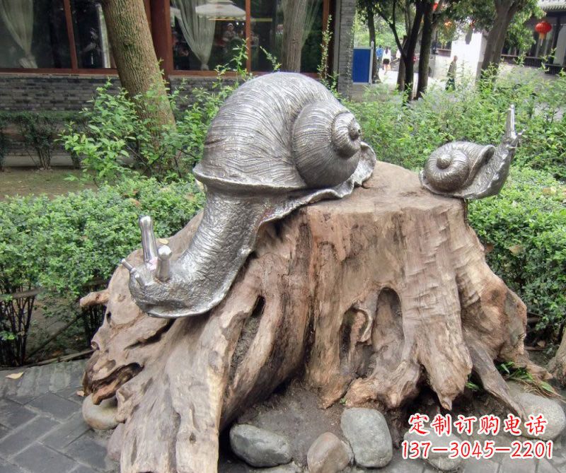 黄冈铜雕母子蜗牛