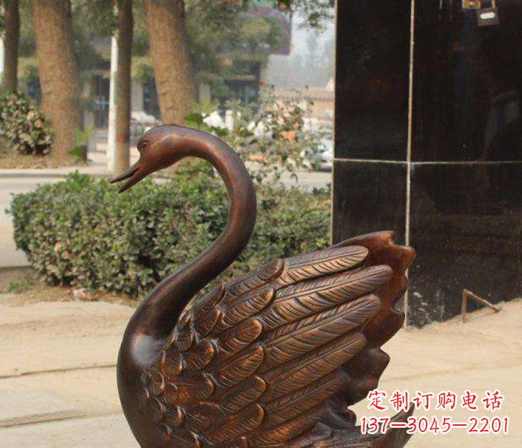黄冈铜雕水景天鹅动物雕塑