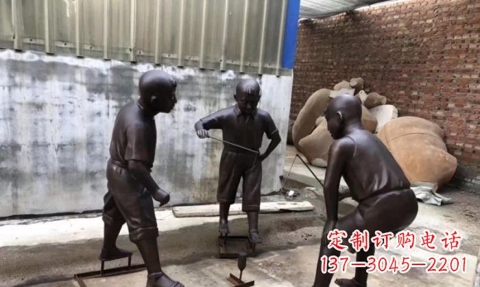 黄冈玩陀螺人物铜雕 (2)