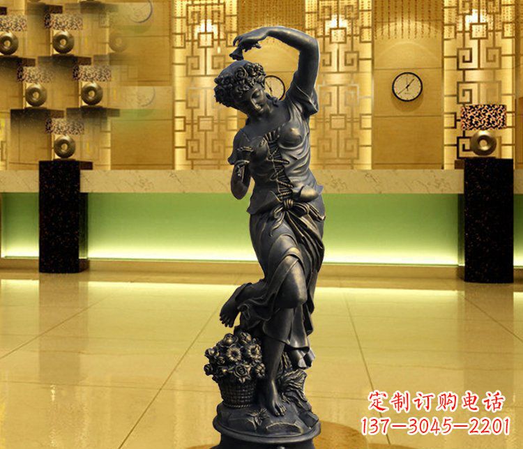 黄冈西方女人别墅景观铜雕