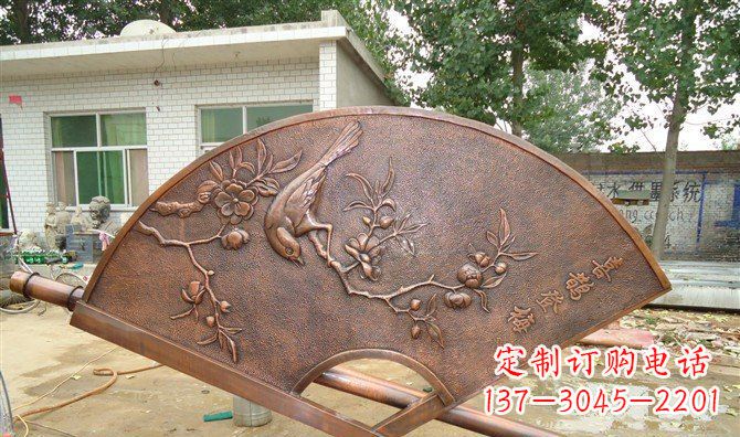黄冈喜鹊登梅扇子景观铜浮雕