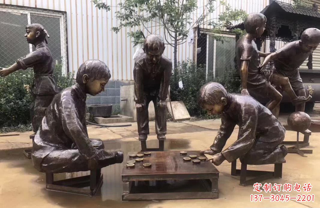 黄冈下象棋儿童铜雕
