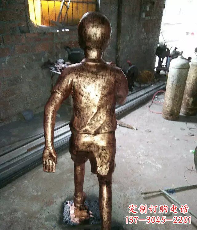 黄冈小孩跑步公园人物铜雕 (2)