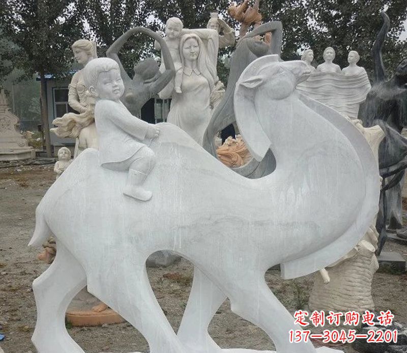 黄冈小孩骑骆驼石雕