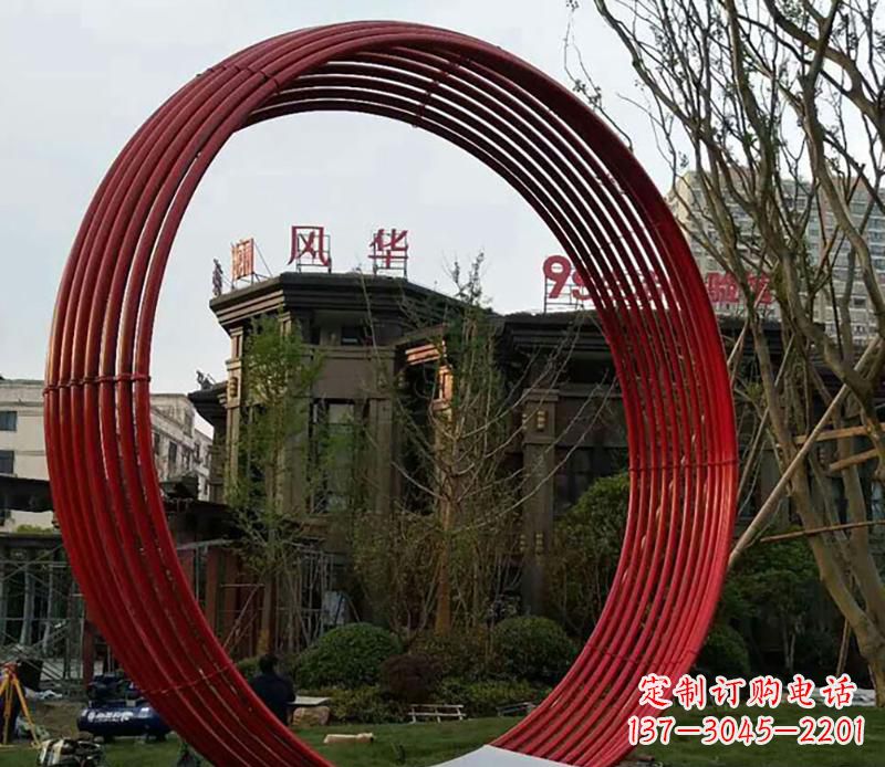 黄冈小区不锈钢圆环景观雕塑