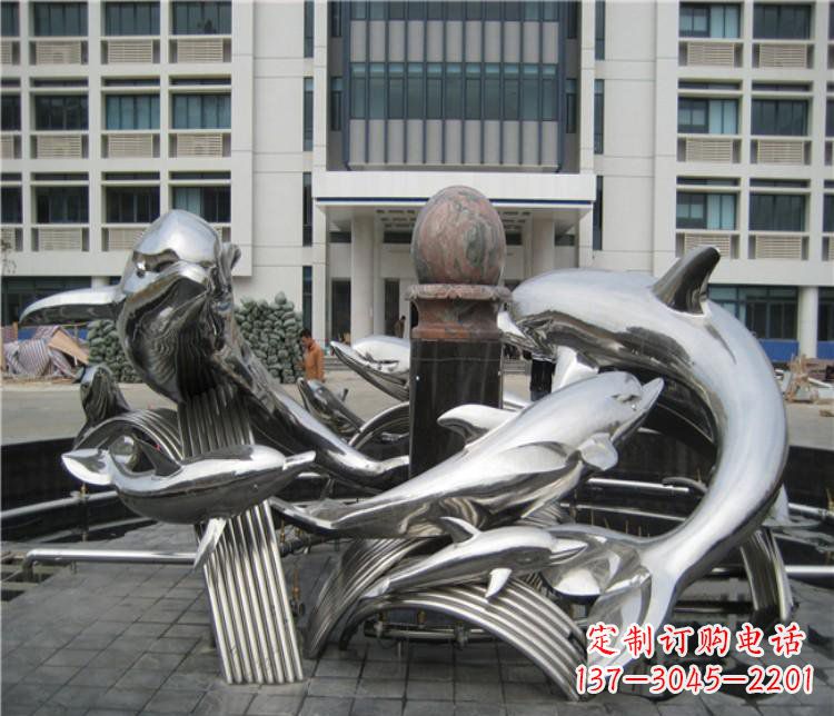 黄冈校园不锈钢海豚海浪雕塑