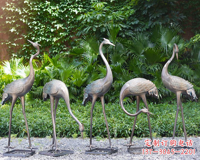 黄冈写意仙鹤雕塑