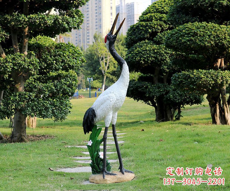 黄冈站立仙鹤雕塑