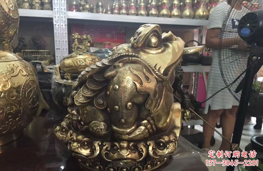 黄冈招财金蟾动物铜雕