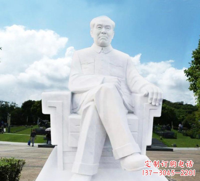 黄冈朱德坐式伟人石雕