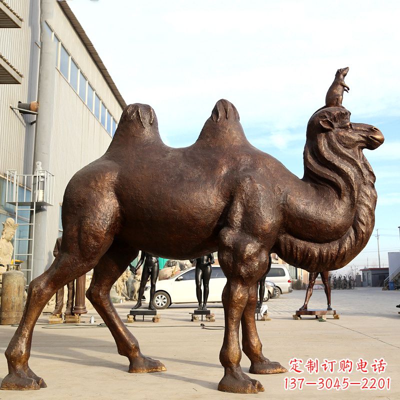 黄冈铸铜骆驼雕塑